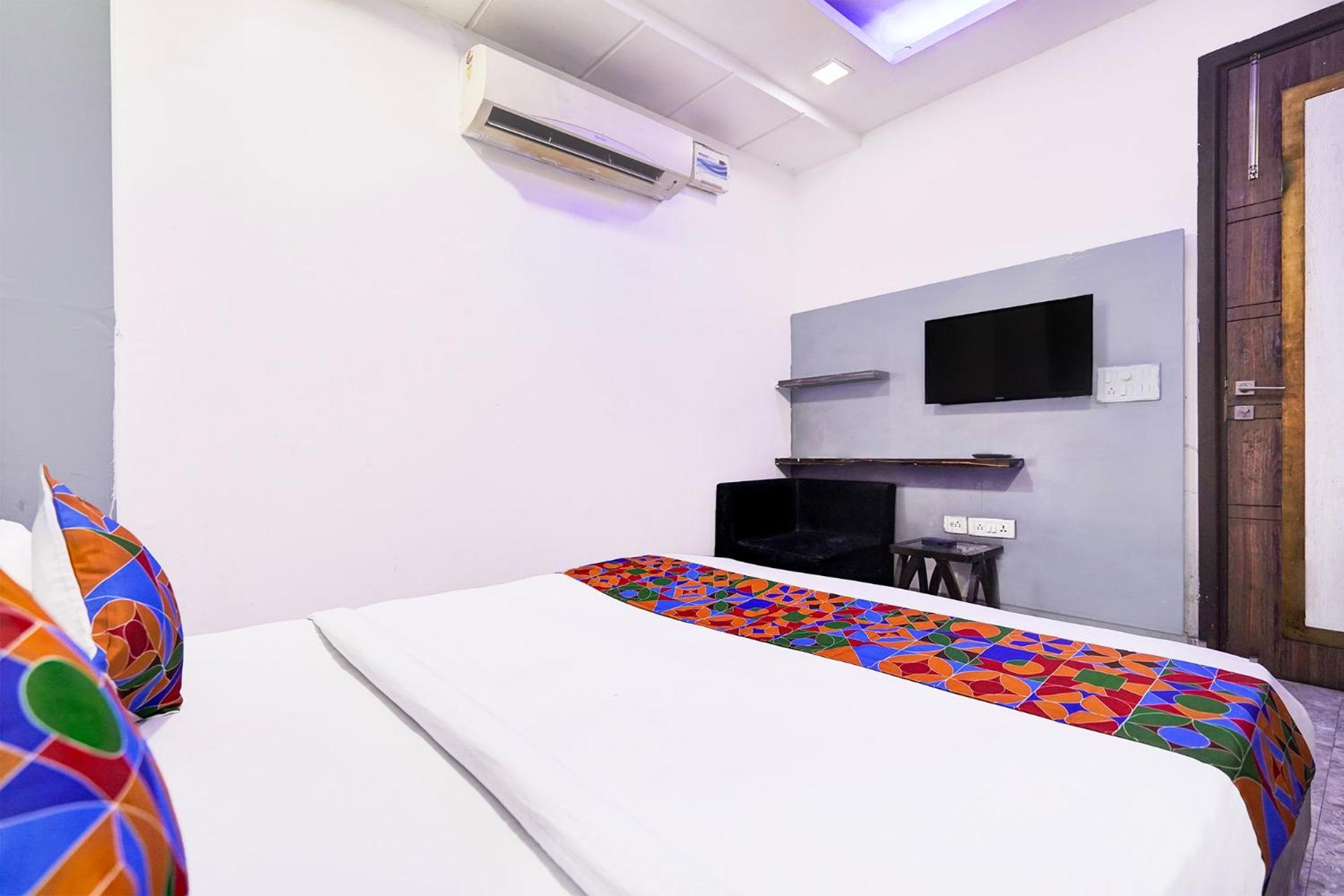 Fabhotel Season Grand Δελχί Εξωτερικό φωτογραφία